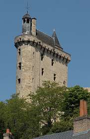 10: 2009 05 07_0018<br>Chinon