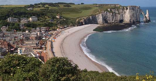 1: 2011 06 09_0001B__2<br>Étretat vanaf de kapel