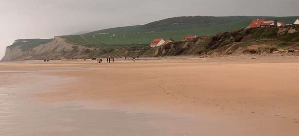 5: 10 01 05_0028<br>Terugblik op Cap Blanc Nez die in de mist verdwenen is