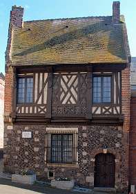 11: 10 03 05_0120<br>Le Presbytère