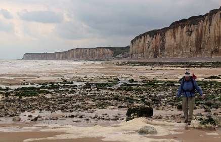15: 10 07 05_0240<br>Langs het strand naar Saint Valery en Caux