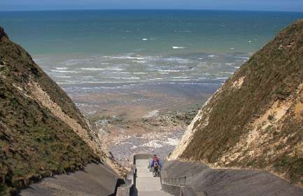 49: 10 09 05_0392<br>De trap van Sotteville