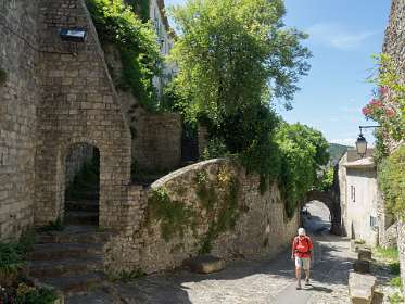 23: 160524-143047_VaisonLaRomaine