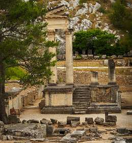 9: 170531110149BotanischeRoute<br>Archeologisch centrum van Glanum