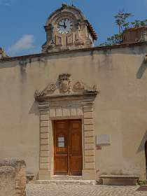 18: 170603114602LesBaux