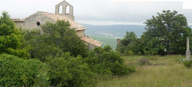 6: 160616-111311_LeVieuxMontsalier-Pano<br>Kerk van Le Vieux Montsalier