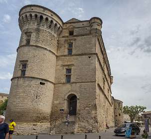 3: 160525-132735_Gordes-bewerkt_n<br>Het Kasteel van Gordes