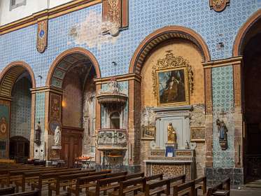 7: 160525-134726_Gordes<br>St Firmin kerk