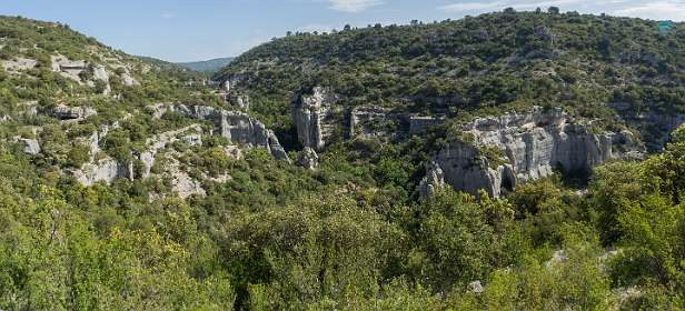 2: 160527-101319_Gordes-Pano<br>Ravin de Vézaule