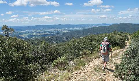 11: 160602-121051_Lourmarin