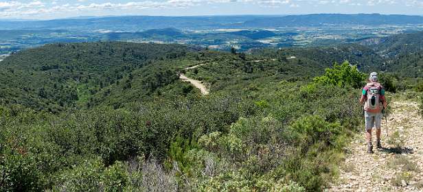 12: 160602-121631_Lourmarin-Pano