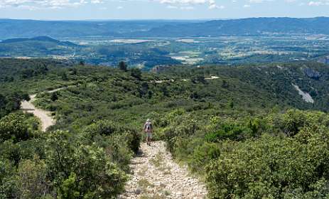 13: 160602-121819_Lourmarin