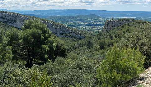 15: 160602-130220_Lourmarin-Pano