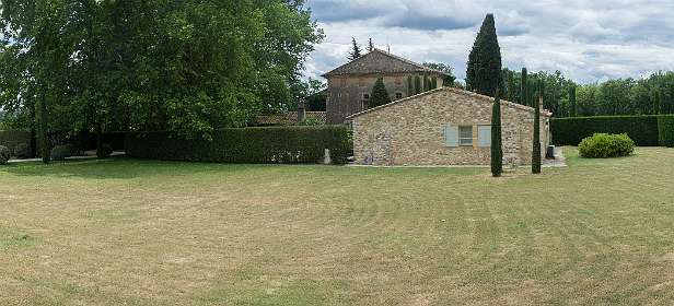 24: 160602-140730_Lourmarin-Pano