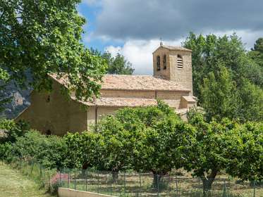 13: 160603-120139_Cucuron<br>Vaugines