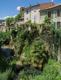 5: 160609-131637_Moustiers_Sainte-Marie-Pano