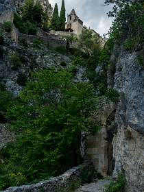 18: 160609-143907_Moustiers_Sainte-Marie<br>Op weg naar de Chapelle Notre-Dame de Beauvoir