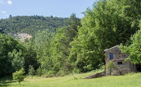 2: 160530-100635_Rustrel