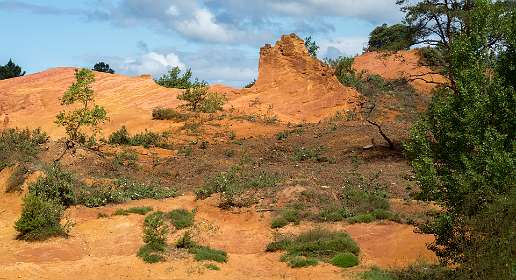 13: 160530-105825_Rustrel