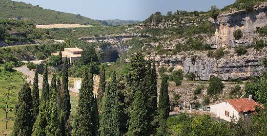 13: Minerve_120525_12<br>Een natuurlijke brug over de Cesse