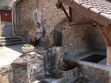 26: Vicdessos_120530_25<br>Lunch in Sevenac