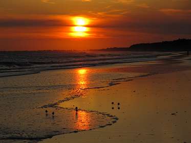 20: 10 15 05_0615<br>Zonsonergang voor de camping Les Varennes