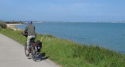 59: 10 18 05_0764<br>Een van de mooie fietspaden op Ile de Ré