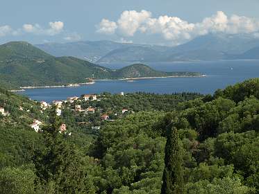 Uitzicht over Koni op Lefkas en het vaste land