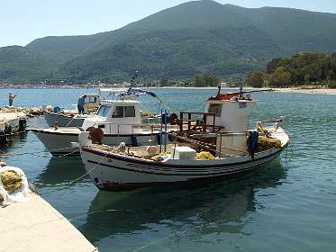 Haven van Karavomilos