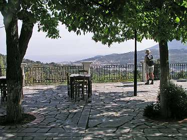 Karlovasi vanaf Leka