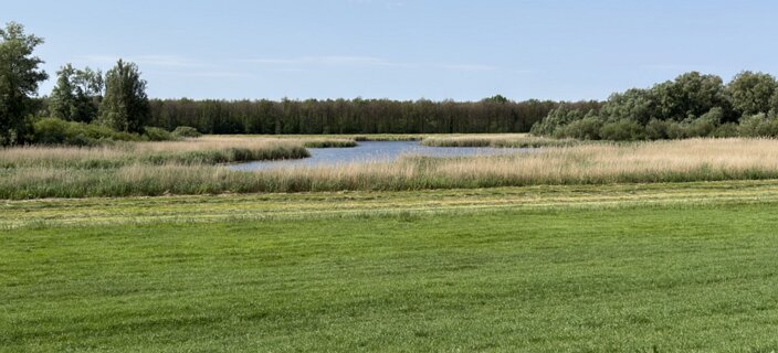 7: IMG_0690<br>Het Kadoelermeer met daarachter Flevoland