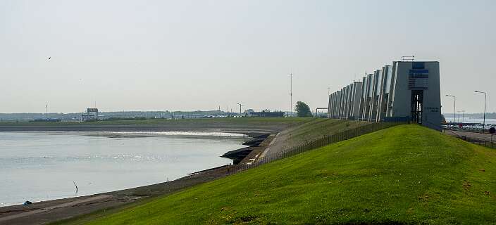 De sluizen bij Lauwersoog