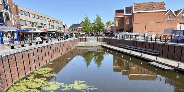 De haven van Uithuizen