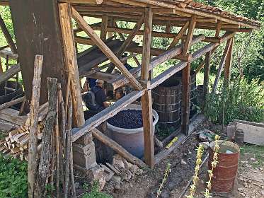 Boer maakt eigen drank