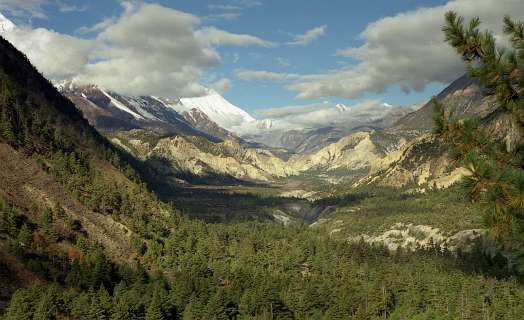 Blik vanaf de pas in de richting van Braga