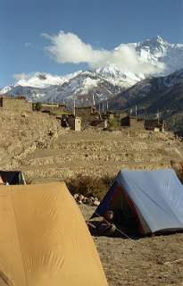 Onze kampeerplaats in Manang