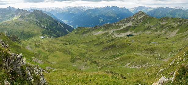Door dit dal lopen we terug naar de Grasjoch Bahn