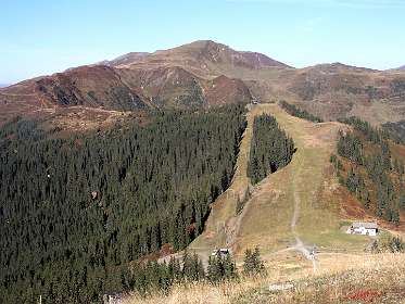 Blik vanaf Schmittenhöhe op Kettingalm en Maurerkogel