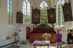 Pieterburen, Pieterpad<br>[Petruskerk](https://nl.wikipedia.org/wiki/Petruskerk_(Pieterburen) ^)