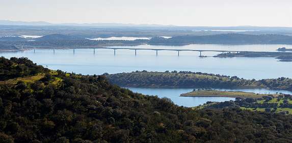 Brug over de Guadiana rivier