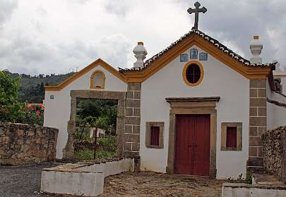 Het kapelletje St Bom Fim