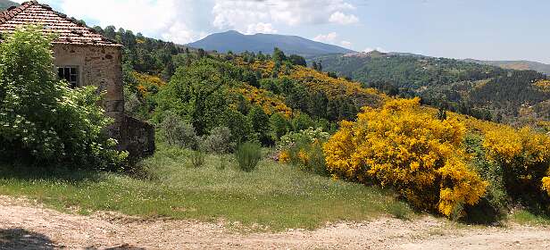 Het verlaten dorp Regadas