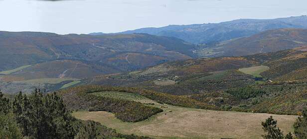 Het dal achter Portela