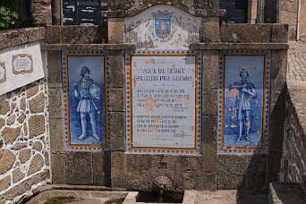 Achter de Quinta das Cegonhas omhoog en via Folgosinho terug