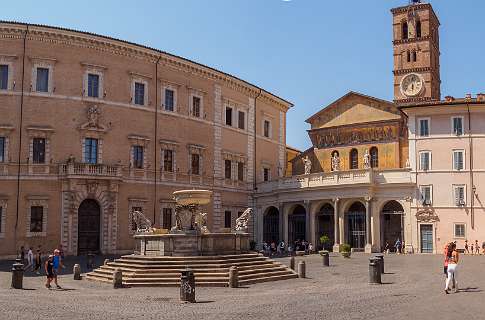 Rome<br>Piazza di Santa Maria in Trastevere