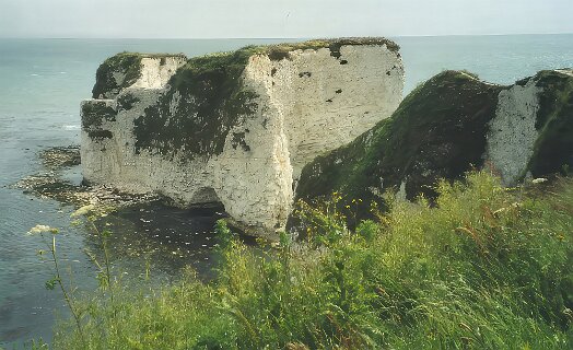 30: 8_32A_HandFastPoint