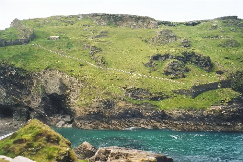 49: 2-29A_KingArthurscastle