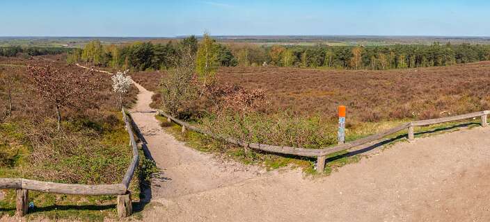 Achemerberg, Eerde<br>360° panorama vanaf de Archemerberg. Klik op de expansie knop rechts boven!