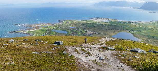 We dalen weer langs dezelfde weg af