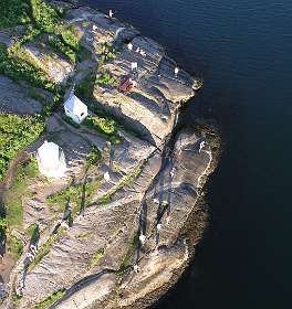 De vissers bekeken vanaf de brug
